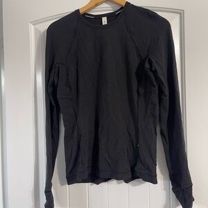 Lululemon black long sleeve top